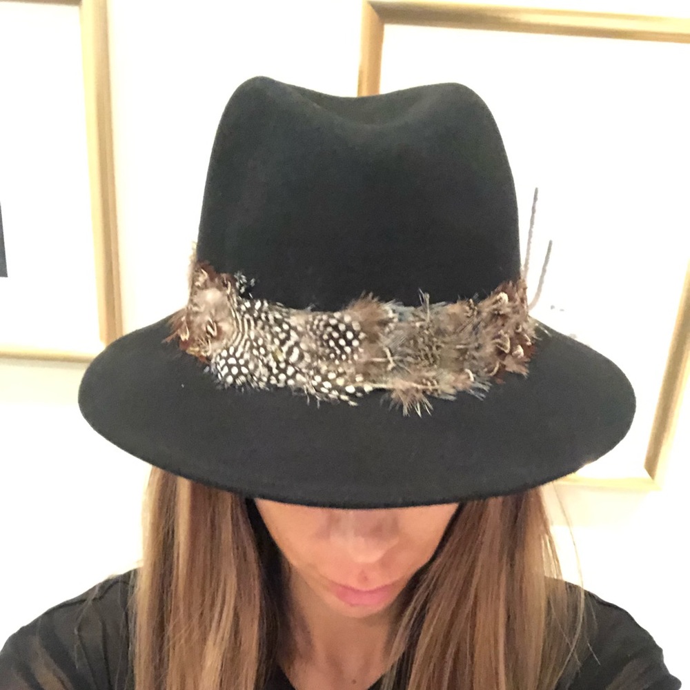 Black wool hat with feathers